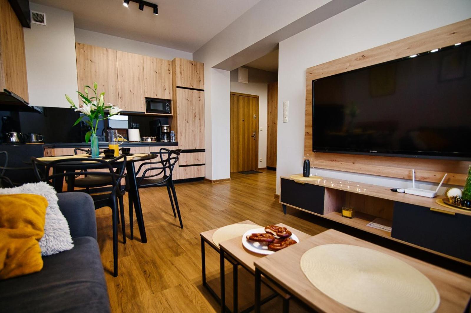 Apartament No82 Yellow Holiday Home Zator Exterior foto