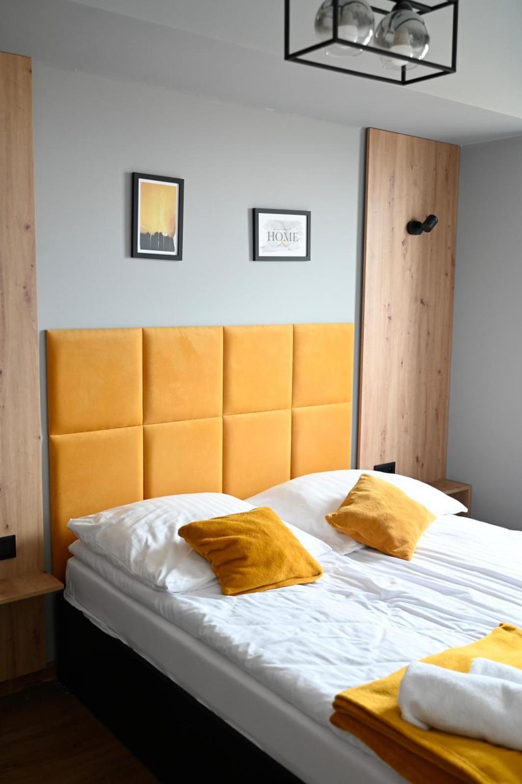 Apartament No82 Yellow Holiday Home Zator Exterior foto